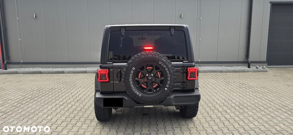 Jeep Wrangler - 16