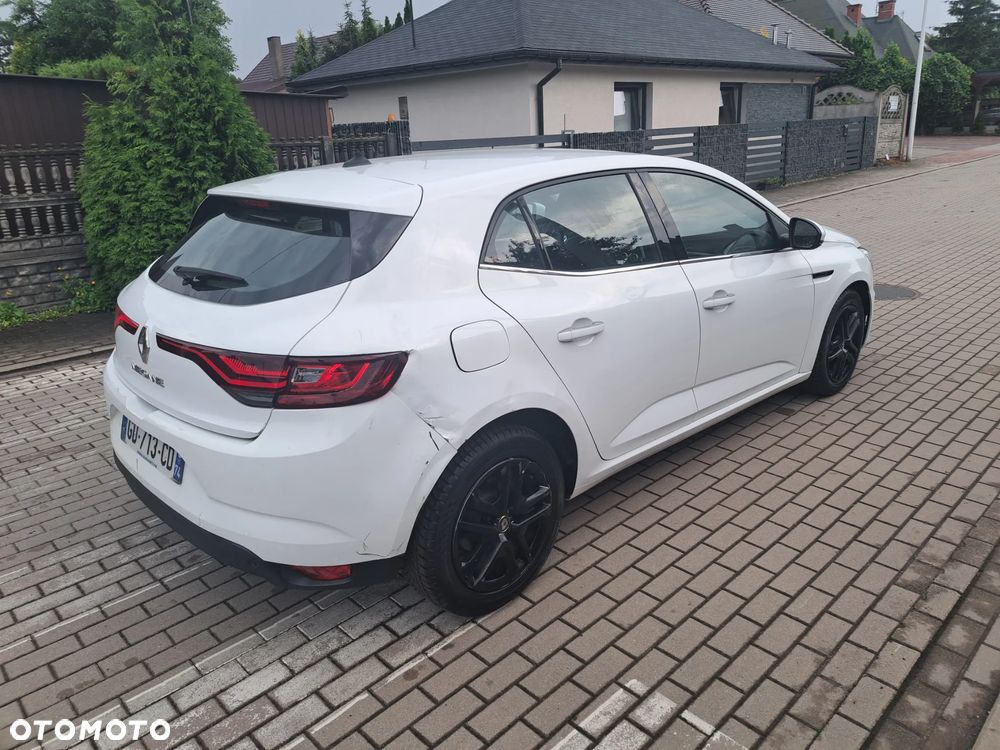 Renault Megane TCe 140 GPF EDC LIMITED - 6