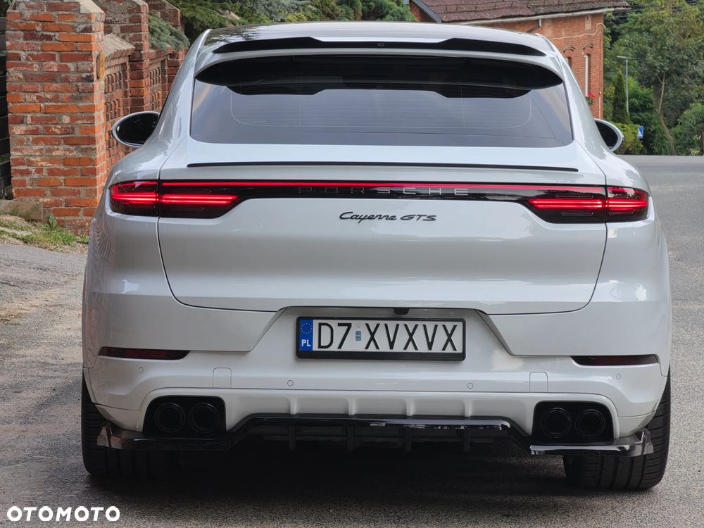 Porsche Cayenne - 4