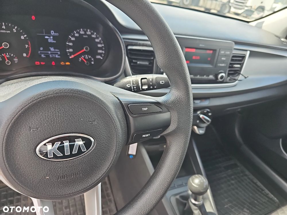Kia Rio 1.2 M - 18