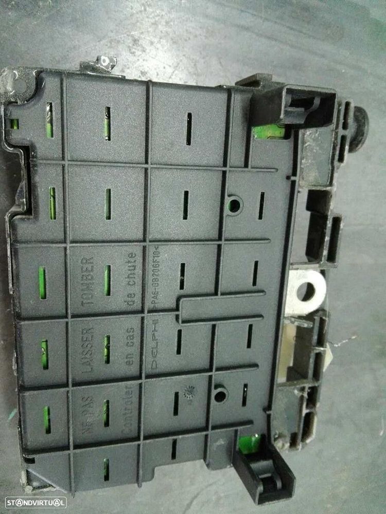 CAIXA RELÉS / FUSÍVEIS CITROEN XSARA 1999 -9646405280 - 4