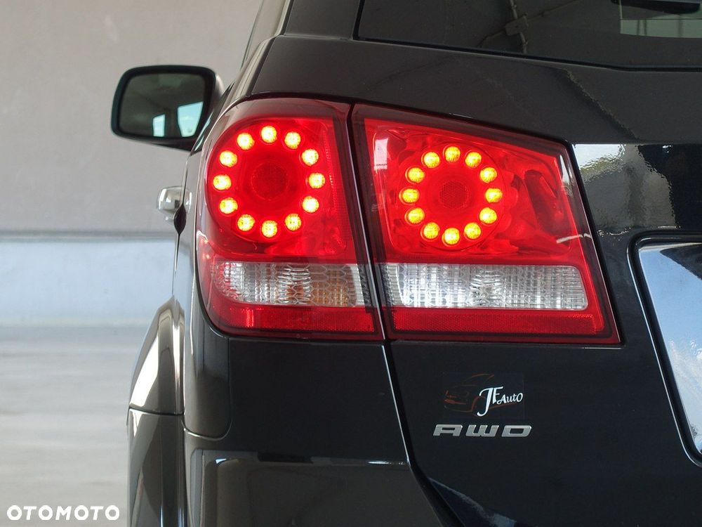 Fiat Freemont 2.0 Multijet Lounge AWD - 32