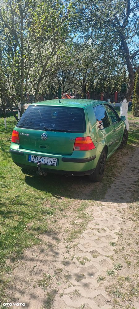 Volkswagen Golf 1.6 Basis - 10