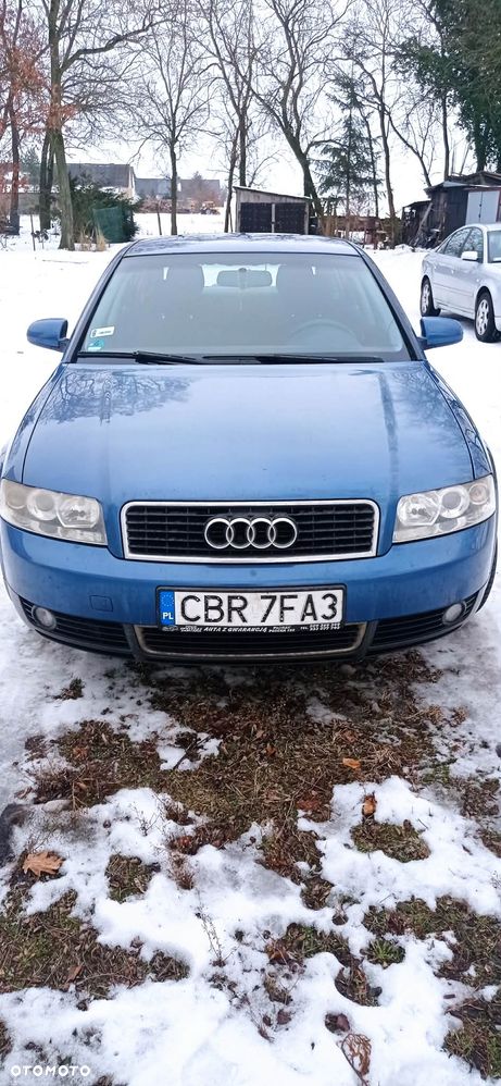 Audi A4 Limousine - 4