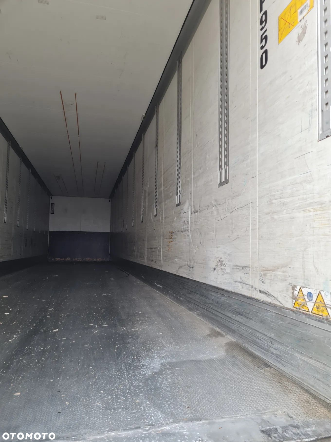 Schmitz Cargobull SKO24 - 14