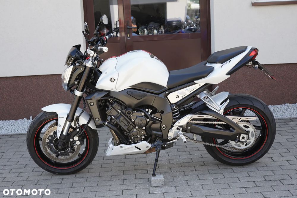 Yamaha FZ - 22