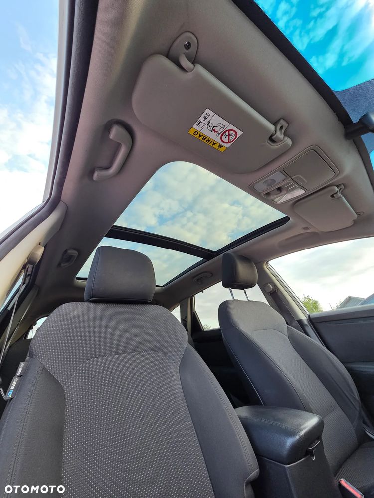 Kia Carens 1.6 GDI XL 7os - 17