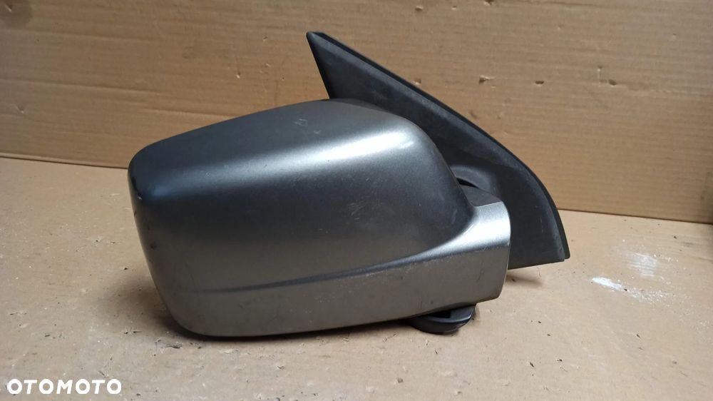 # LUSTERKO PRAWE 7 PIN NISSAN X-TRAIL T30 K21 SZARY - 1