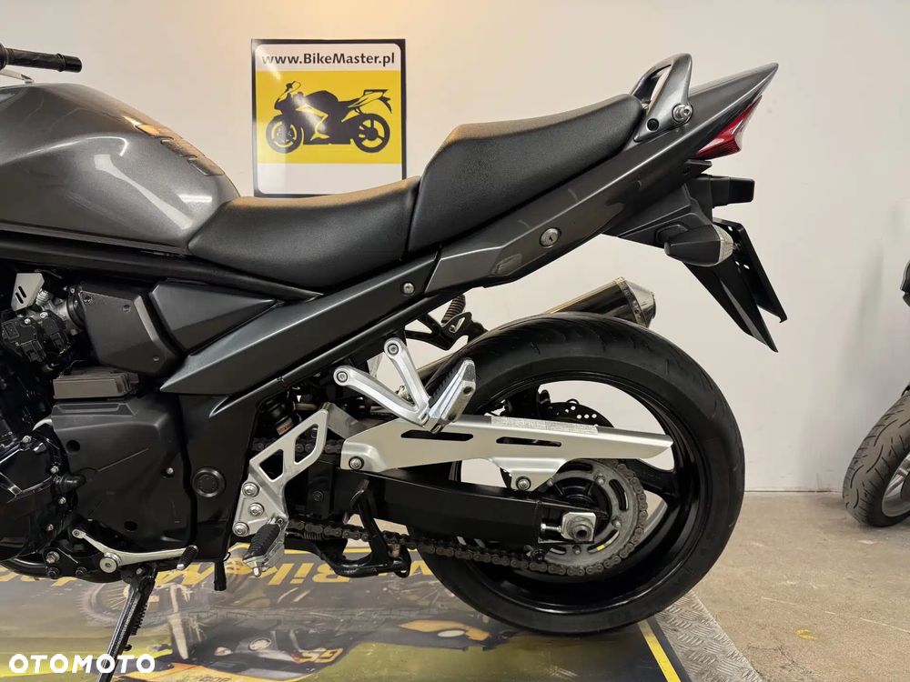Suzuki Bandit - 26