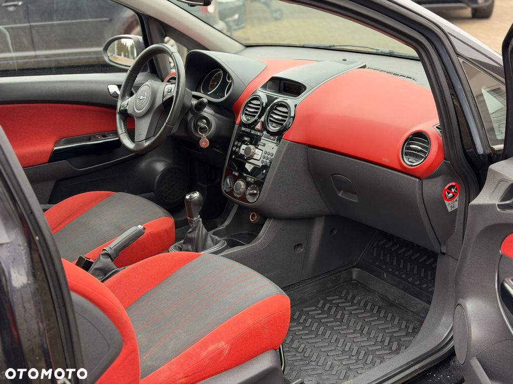 Opel Corsa 1.4 16V Color Edition - 14
