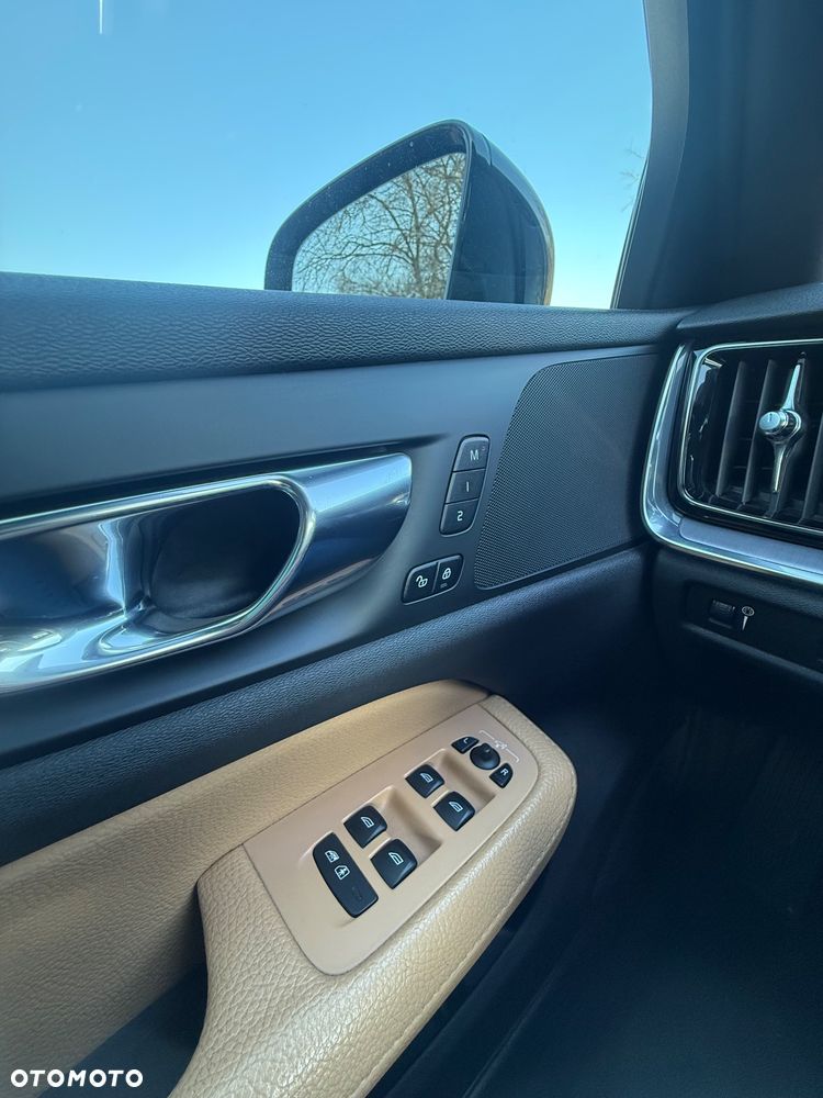 Volvo V60 Cross Country Pro T5 AWD - 10