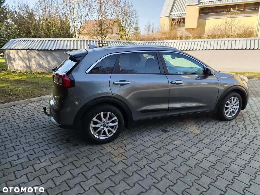 Kia Niro 1.6 GDI Hybrid Business Line - 7