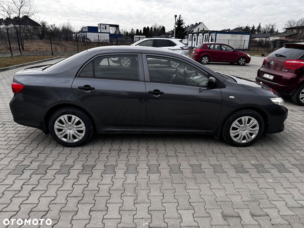 Toyota Corolla 1.6 VVT-i Terra - 2