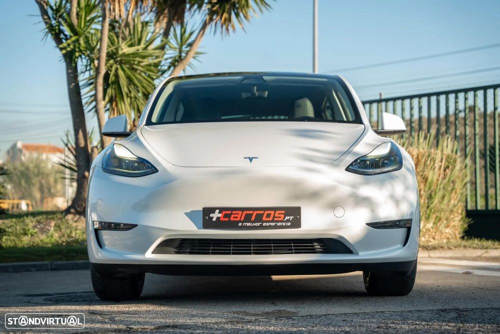 Tesla Model Y Long Range Dual Motor AWD - 3