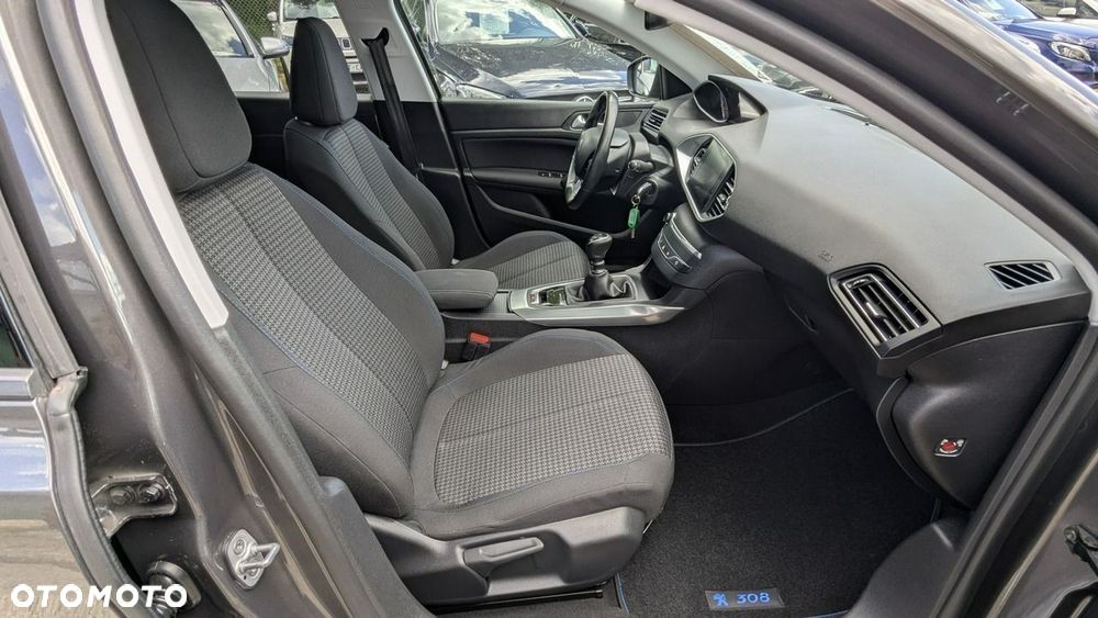 Peugeot 308 - 21