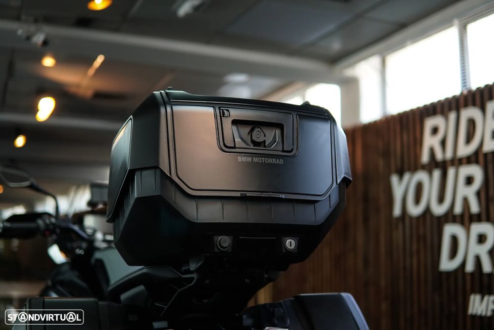 BMW R 1300 GS TRIPLE BLACK C/RODAS RAIOS DOURADAS - 31