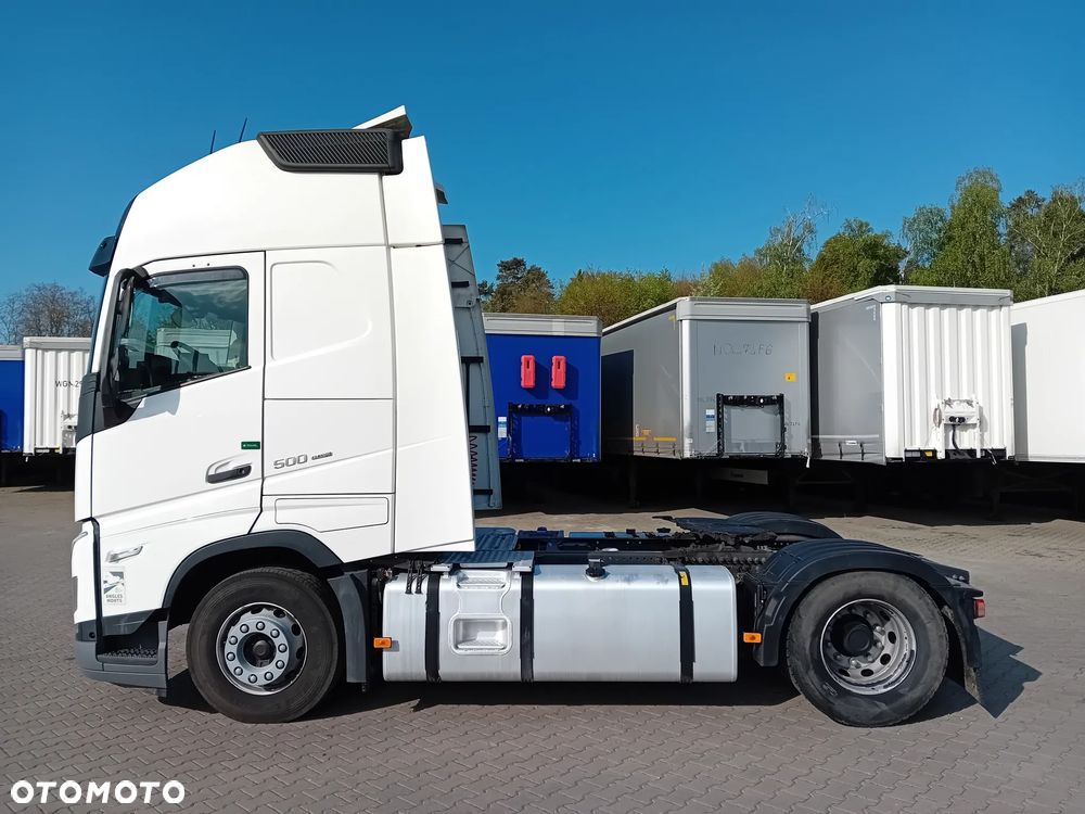 Volvo FH 13 500KM MY2021 - 10