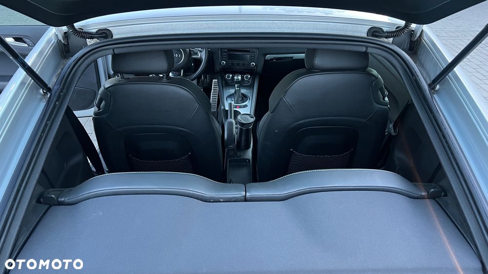 Audi TT S Coupé - 12