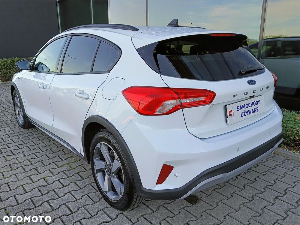 Ford Focus 1.0 EcoBoost Active - 11