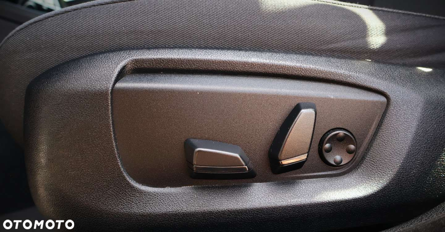 BMW Seria 5 - 15