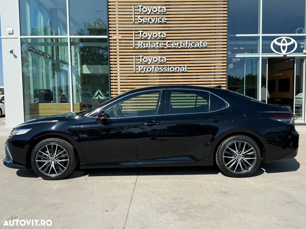 Toyota Camry 2.5 Dynamic - 6