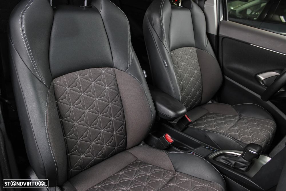 Toyota Yaris Cross 1.5 HDF Luxury - 21