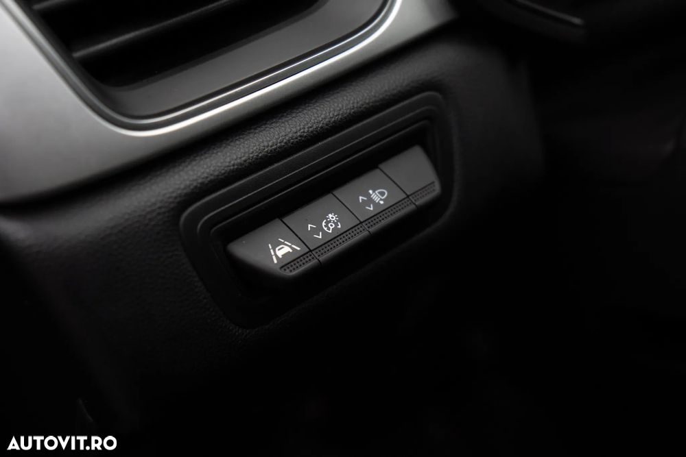 Renault Captur MHEV 140 Techno - 22