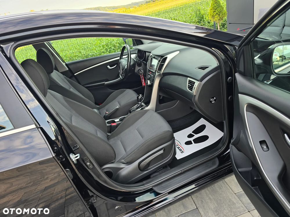 Hyundai i30 Kombi 1.6 GDi DCT Premium - 26