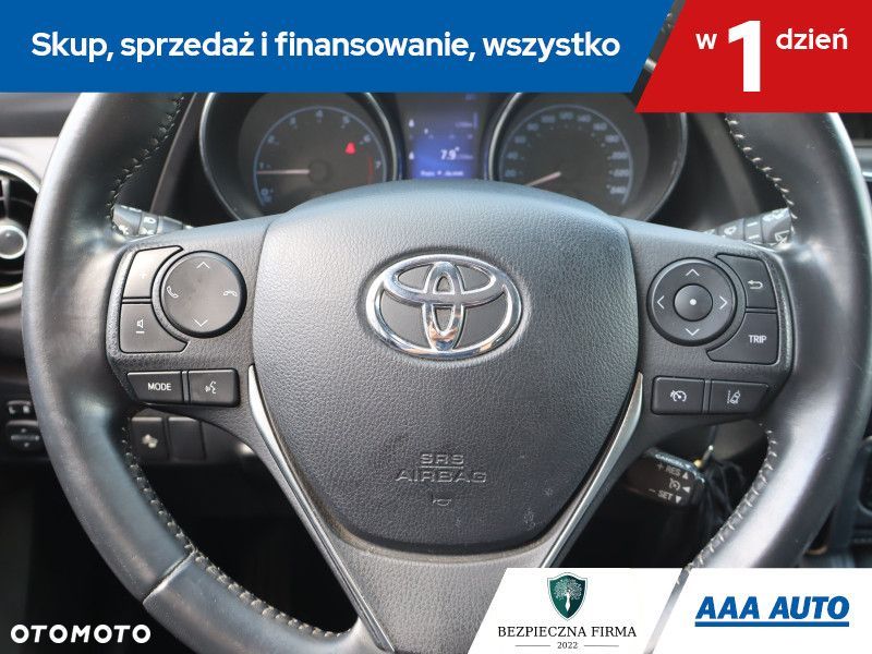 Toyota Auris - 18