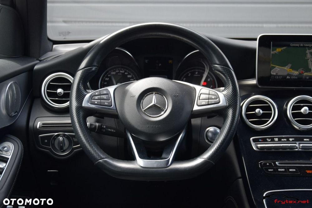 Mercedes-Benz GLC - 30