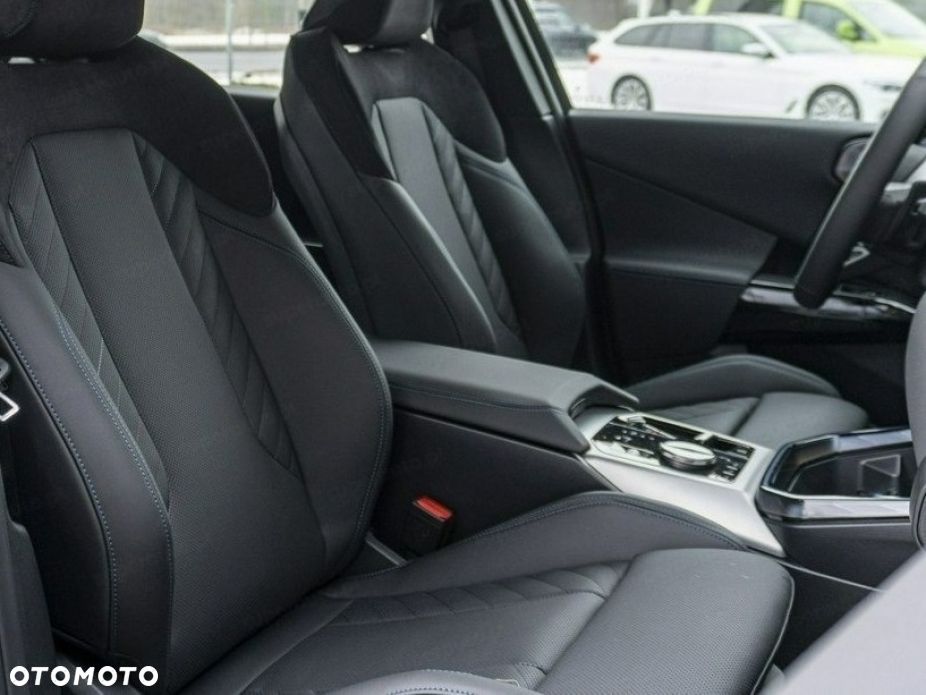 BMW X3 xDrive20 mHEV - 17