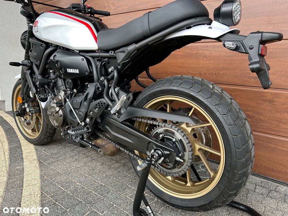 Yamaha XSR - 7