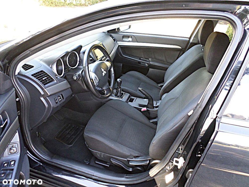 Mitsubishi Lancer Sportback 1.6 ClearTec Plus - 17