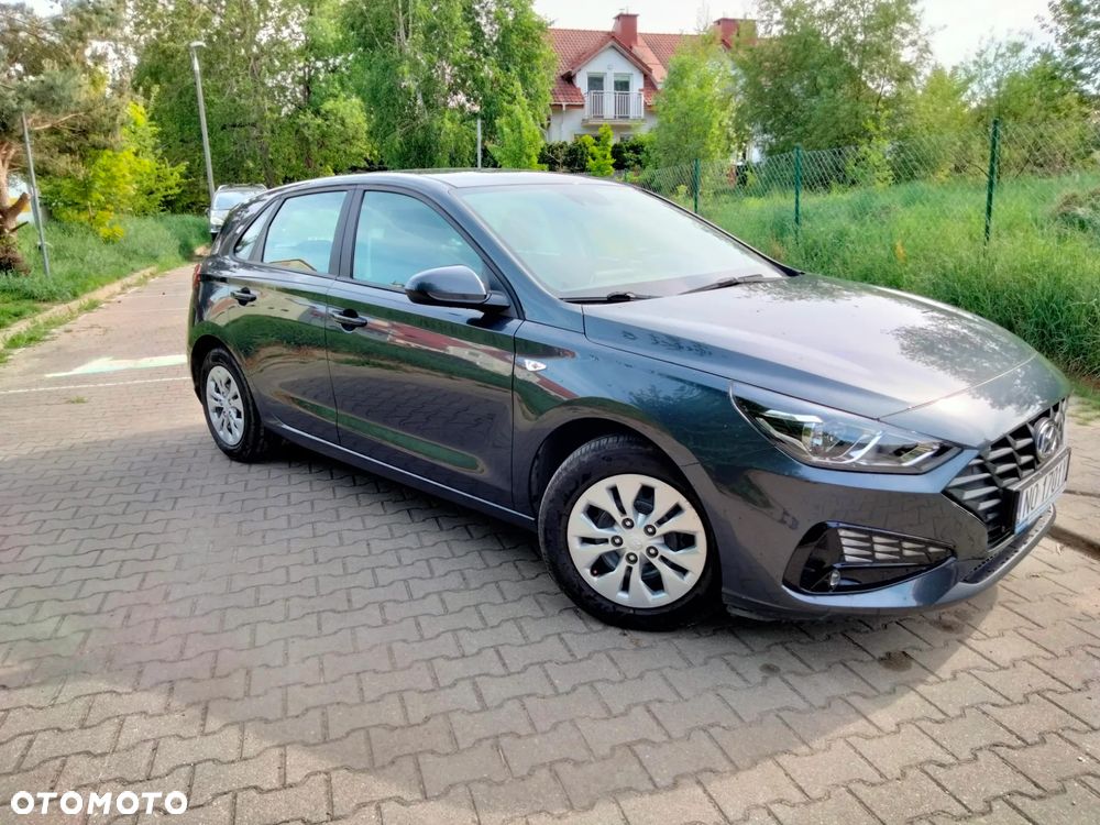 Hyundai i30 1.5 DPI Classic + - 5