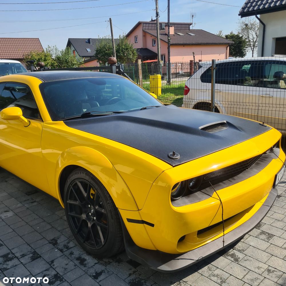 Dodge Challenger - 6