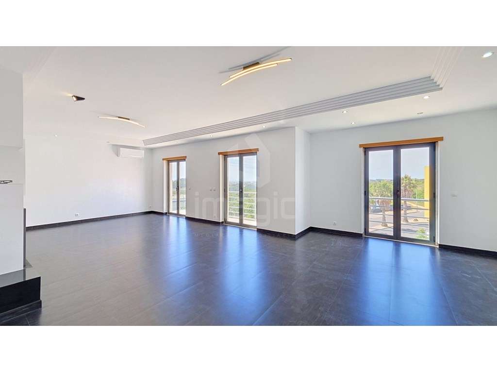 Apartamento T3 + sótão, usado, em Mafra. - Grande imagem: 3/33