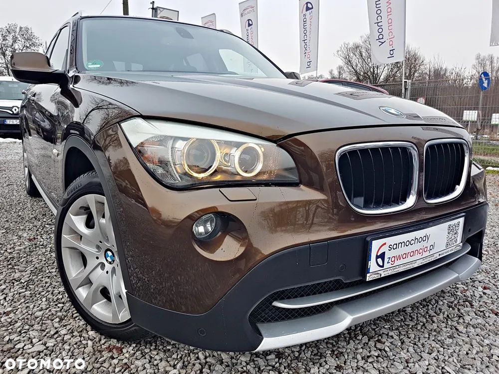 BMW X1 sDrive18d xLine - 32