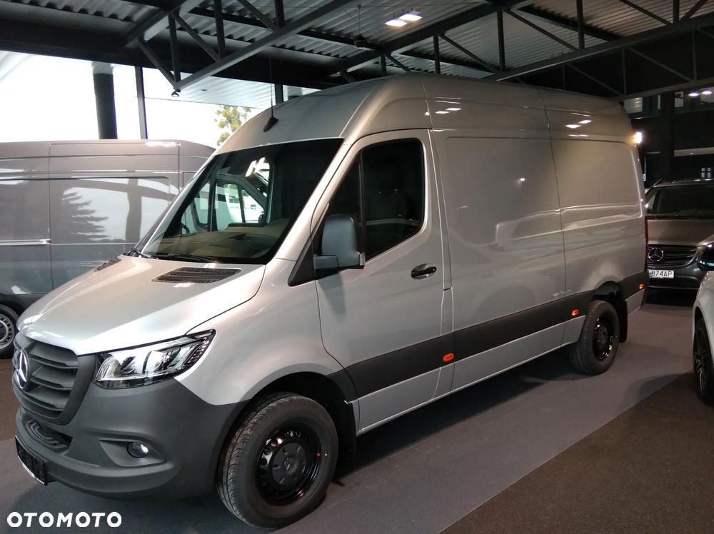 Mercedes-Benz Sprinter - 4