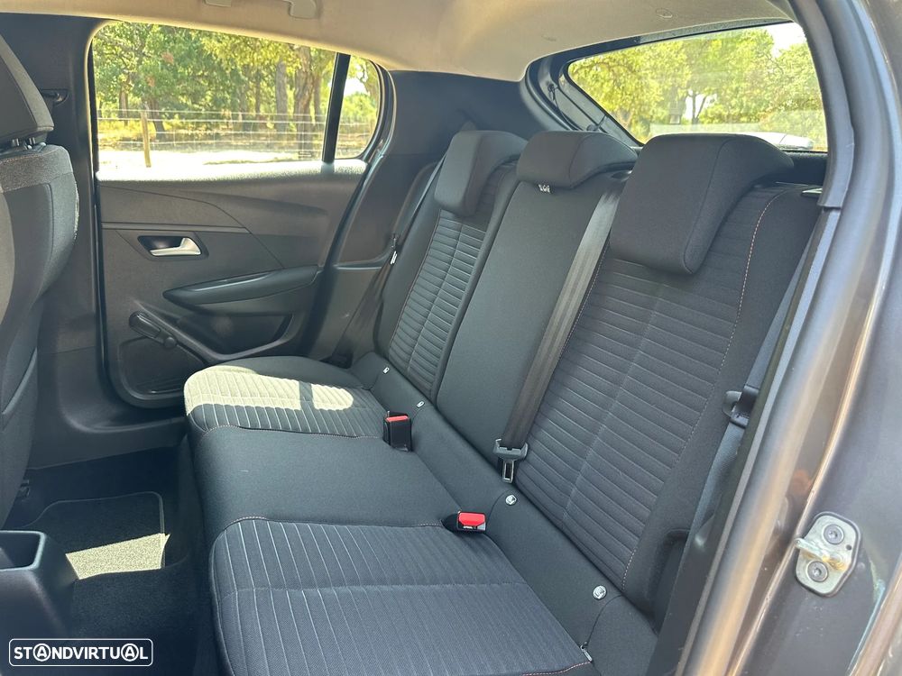 Peugeot 208 PureTech 100 Allure - 11