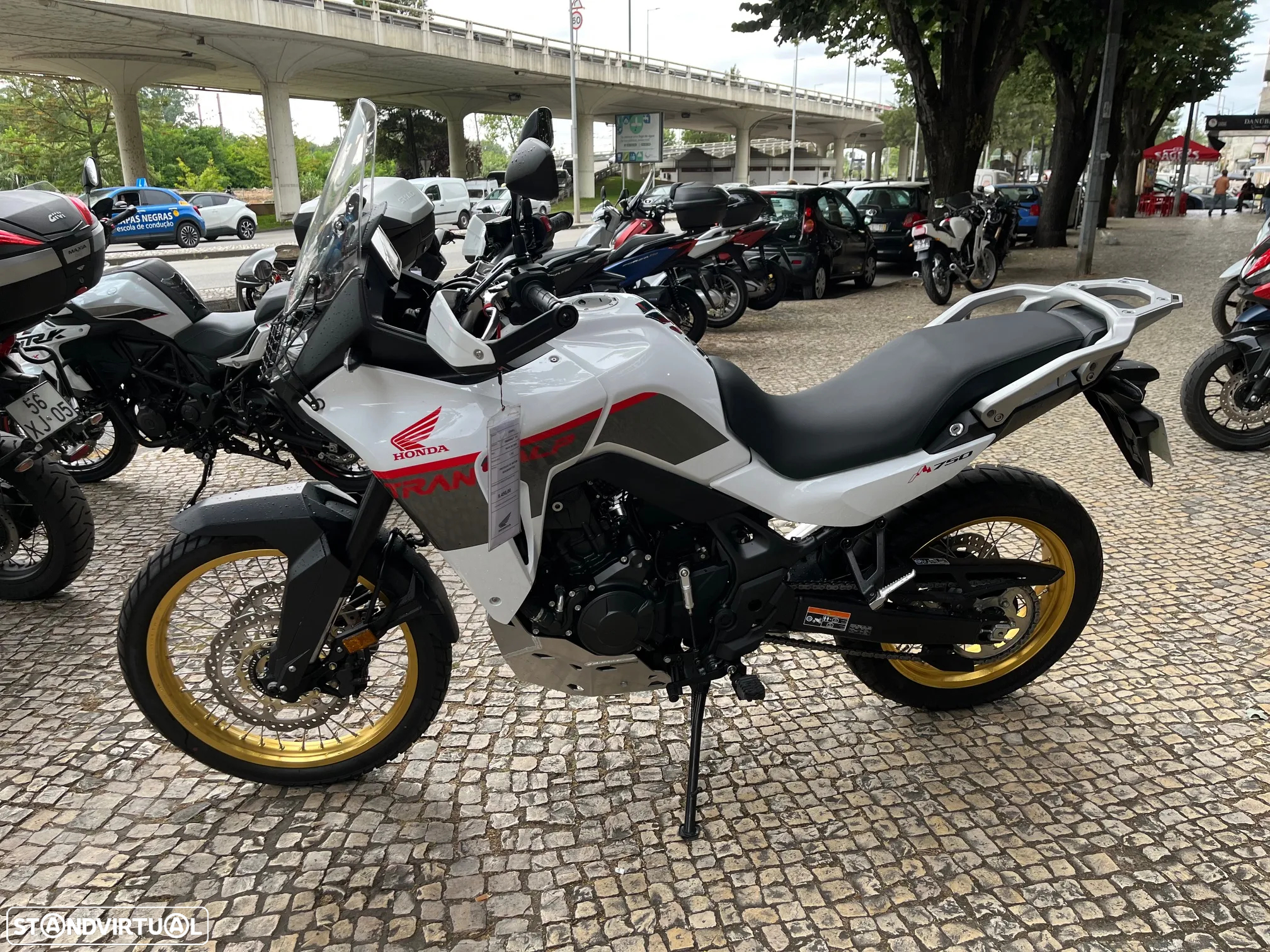 Honda XL 750 TRANSALP - 2