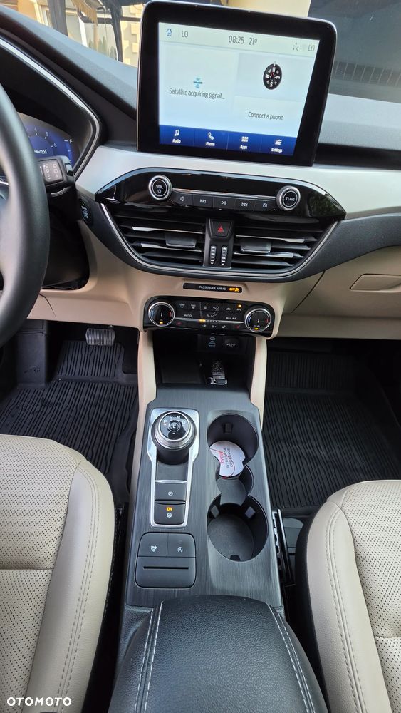 Ford Kuga - 16