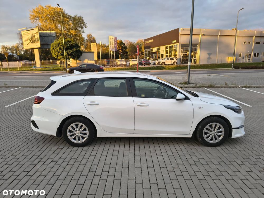 Kia Ceed - 4