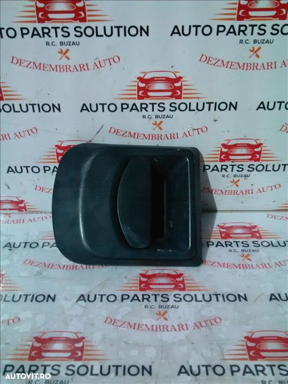 maner exterior usa dreapta iveco daily  an fabr. 2009 - 1