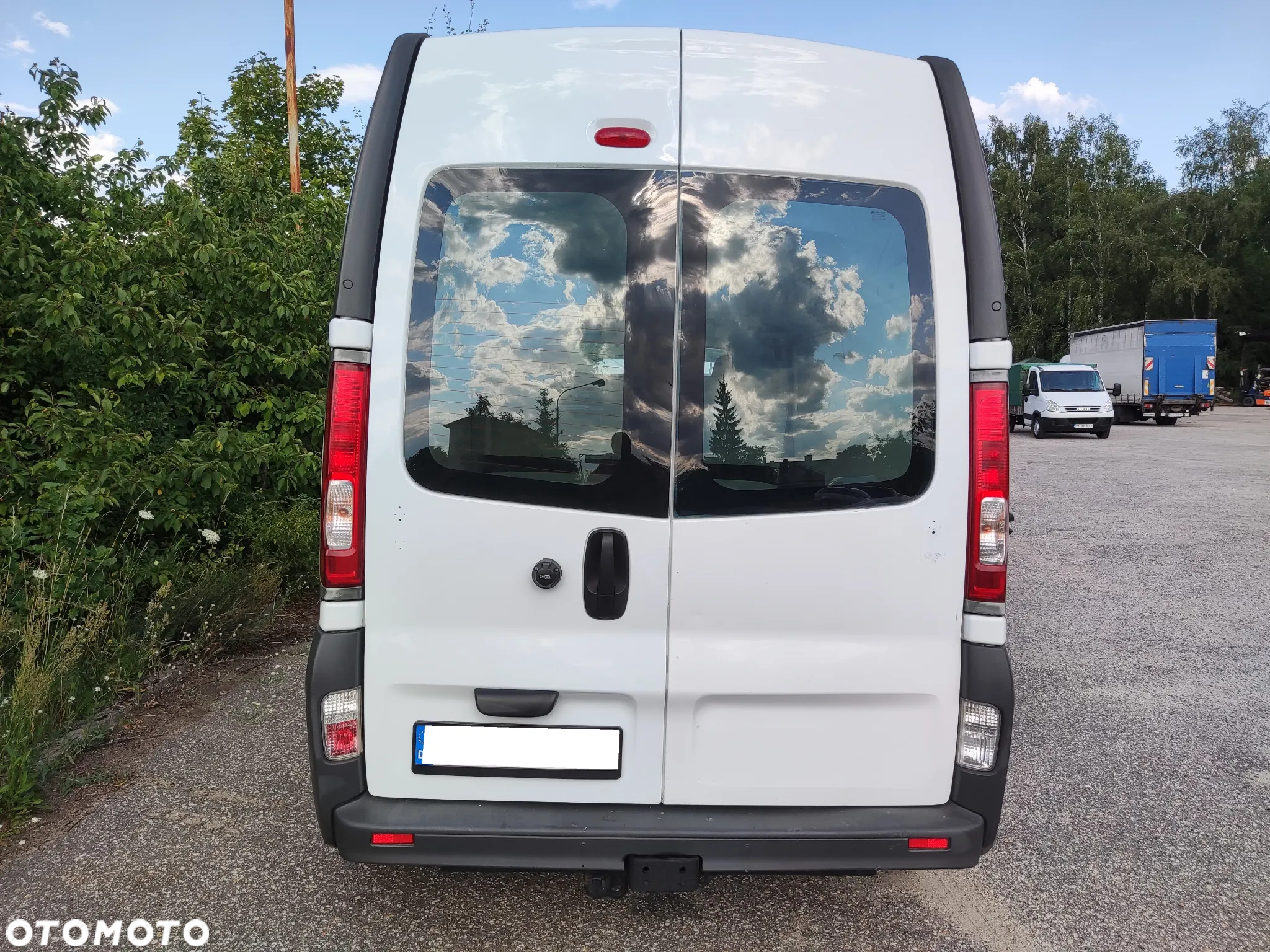 Opel Vivaro - 12
