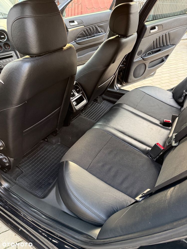 Alfa Romeo 159 2.0JTDM Sport - 16