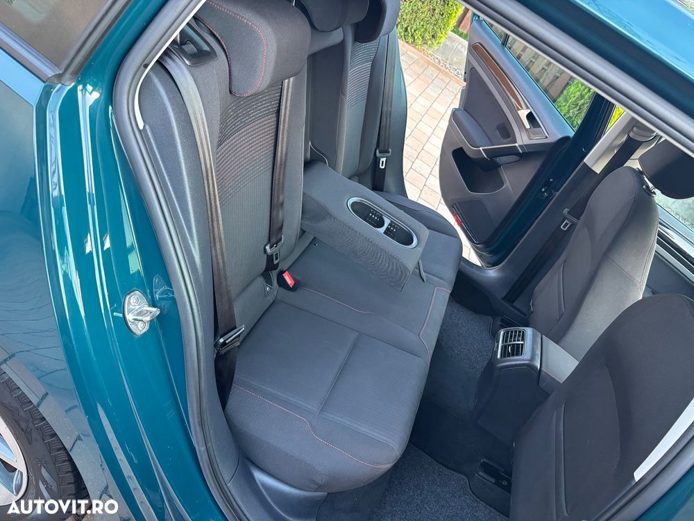 Volkswagen Golf 1.6 TDI DSG Sound - 18