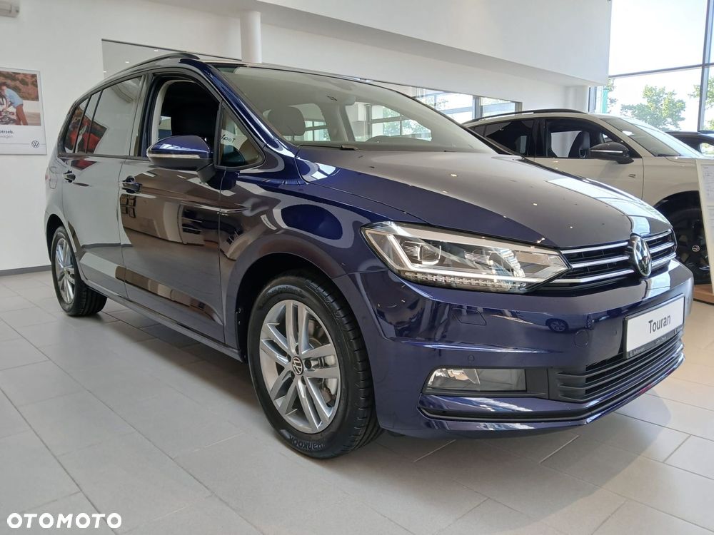 Volkswagen Touran - 4