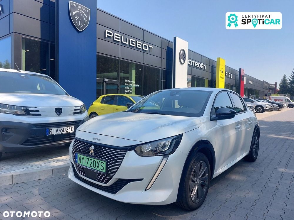 Peugeot 208 - 1