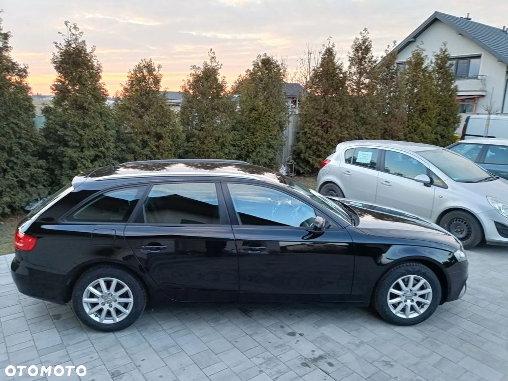 Audi A4 Avant - 16