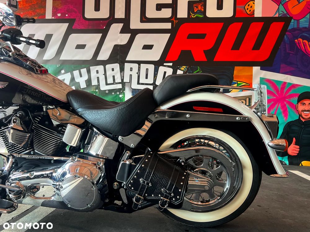 Harley-Davidson Softail Deluxe - 27